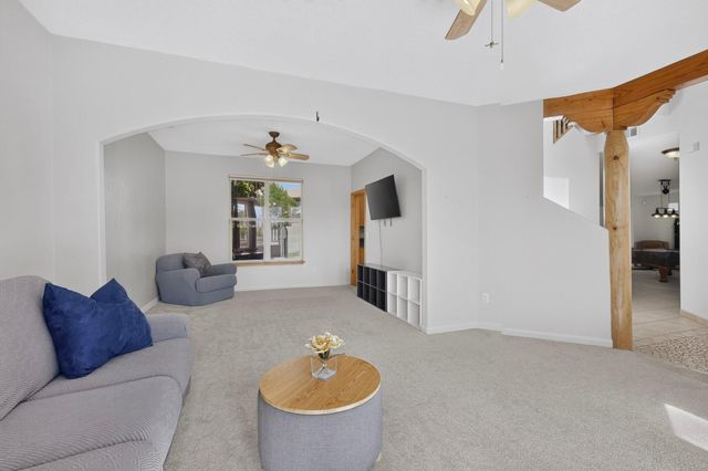 9905 Cardinal Street NW, Albuquerque, NM 87114