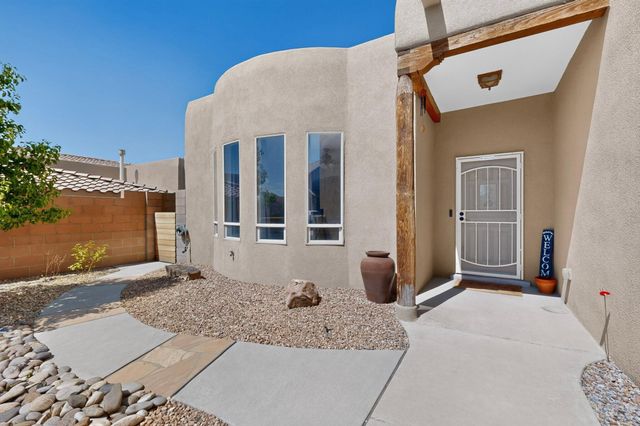 9905 Cardinal Street NW, Albuquerque, NM 87114