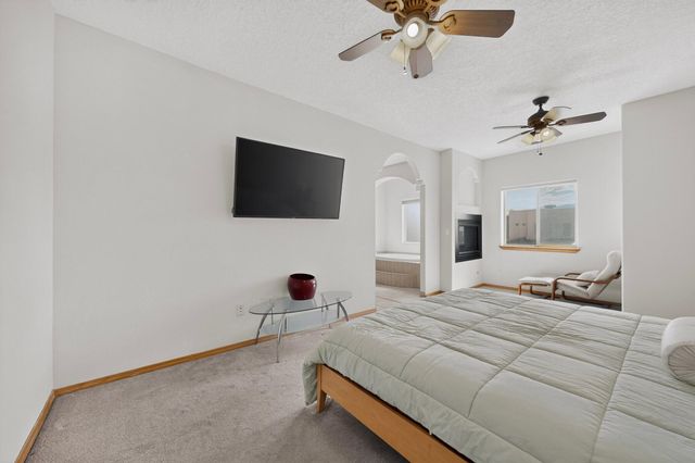 9905 Cardinal Street NW, Albuquerque, NM 87114