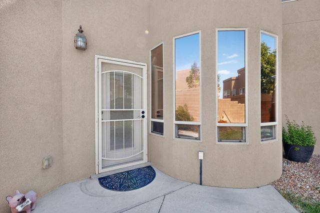 9905 Cardinal Street NW, Albuquerque, NM 87114