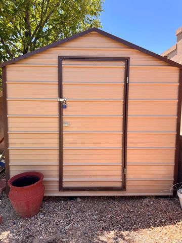 9905 Cardinal Street NW, Albuquerque, NM 87114