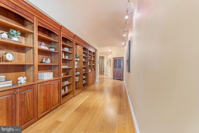 913-B CAROLINE, Fredericksburg, VA 22401