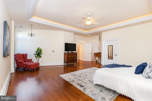 913-B CAROLINE, Fredericksburg, VA 22401