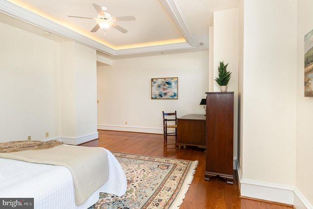 913-B CAROLINE, Fredericksburg, VA 22401