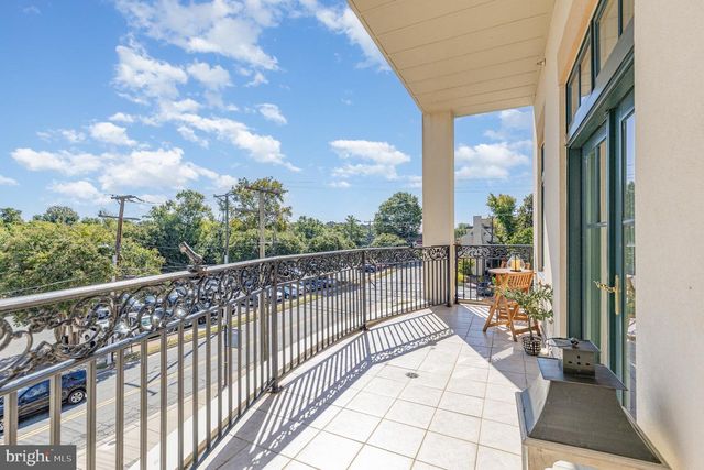 913-B CAROLINE, Fredericksburg, VA 22401