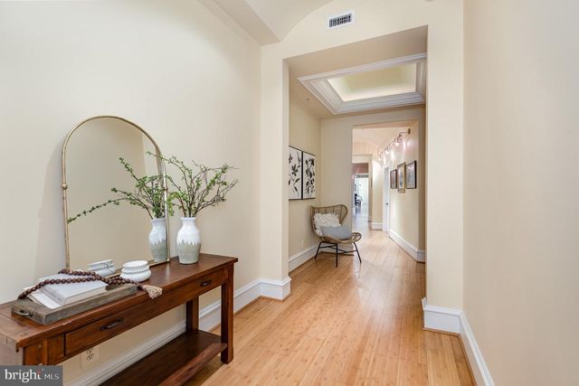 913-B CAROLINE, Fredericksburg, VA 22401