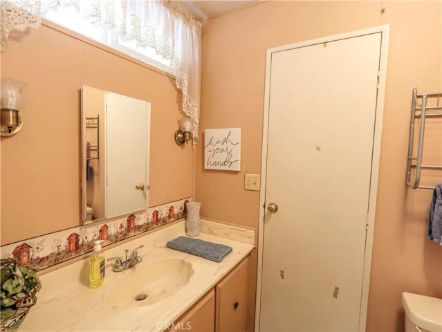 1456 E Philadelphia 65, Ontario, CA 91761