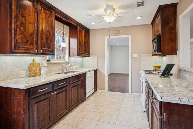 611 Parkview Lane, Richardson, TX 75080