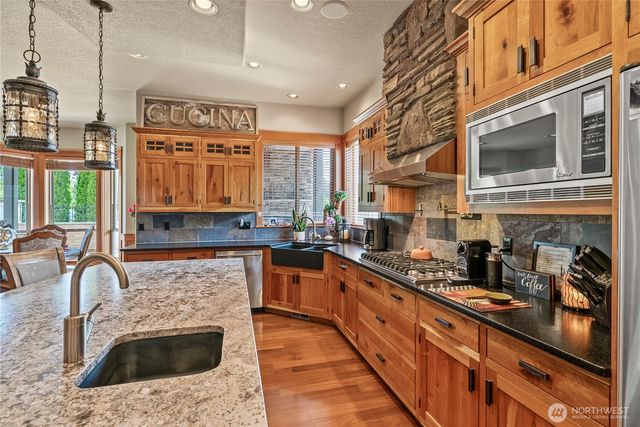 1810 S Dusky Drive, Ridgefield, WA 98642