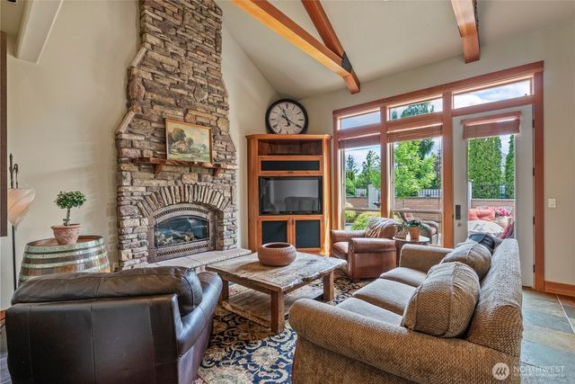 1810 S Dusky Drive, Ridgefield, WA 98642