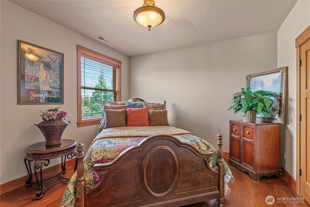 1810 S Dusky Drive, Ridgefield, WA 98642