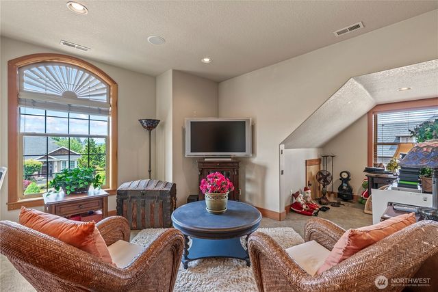 1810 S Dusky Drive, Ridgefield, WA 98642