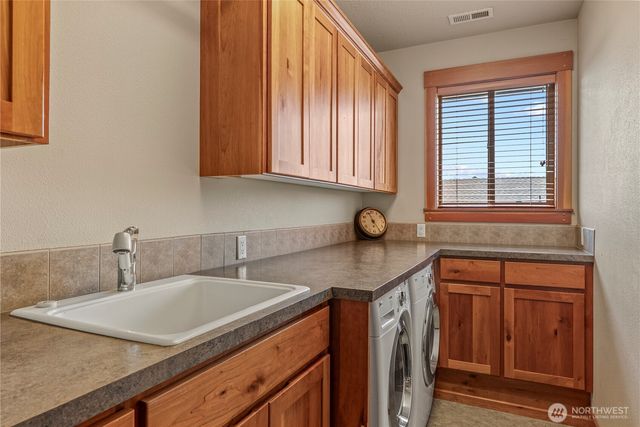 1810 S Dusky Drive, Ridgefield, WA 98642