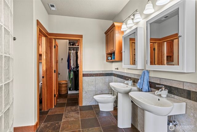 1810 S Dusky Drive, Ridgefield, WA 98642