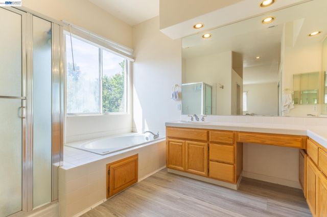 2016 Asilomar Dr, Antioch, CA 94509