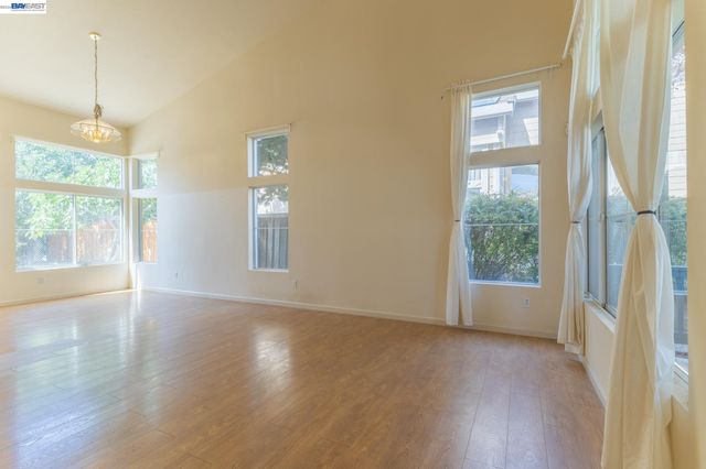 2016 Asilomar Dr, Antioch, CA 94509