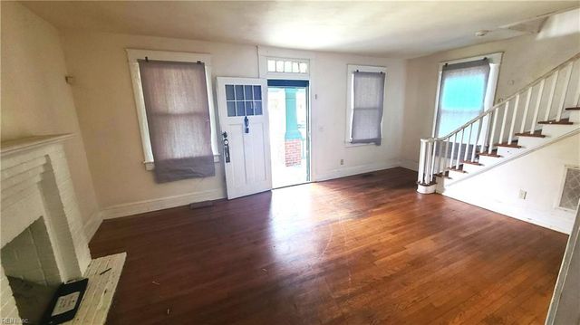 1708 Spratley ST, Portsmouth, VA 23704