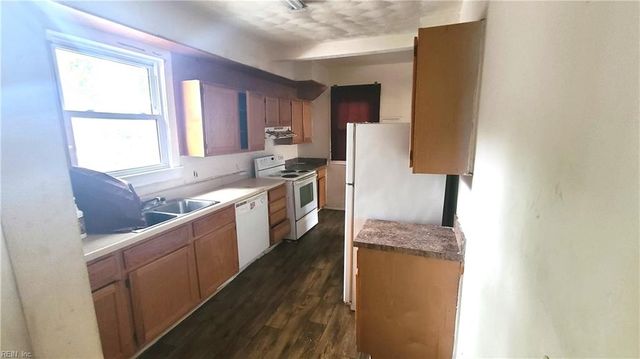 1708 Spratley ST, Portsmouth, VA 23704