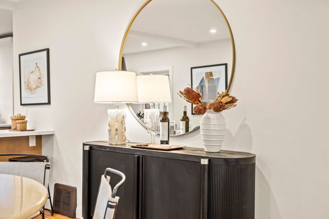 1587 1587 Trestle Glen Rd., Oakland, CA 94610