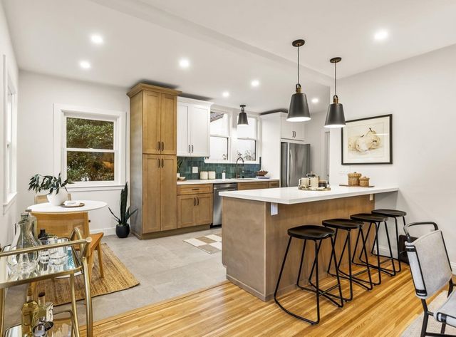 1587 1587 Trestle Glen Rd., Oakland, CA 94610