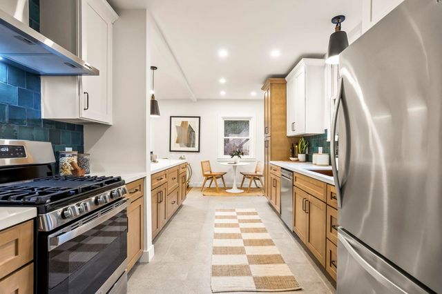 1587 1587 Trestle Glen Rd., Oakland, CA 94610