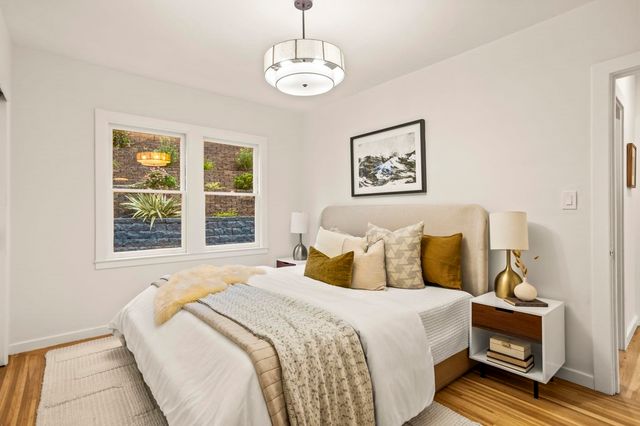 1587 1587 Trestle Glen Rd., Oakland, CA 94610