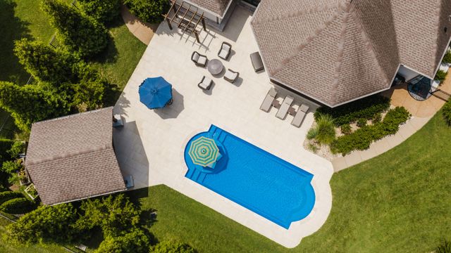 107 Meadowlake Dr, Gallatin, TN 37066