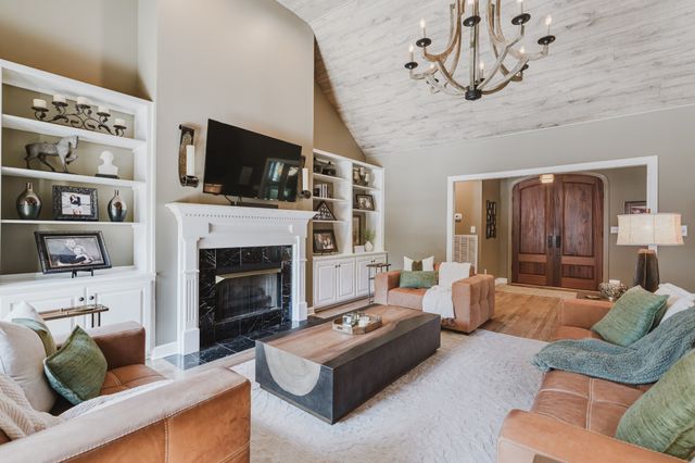 107 Meadowlake Dr, Gallatin, TN 37066