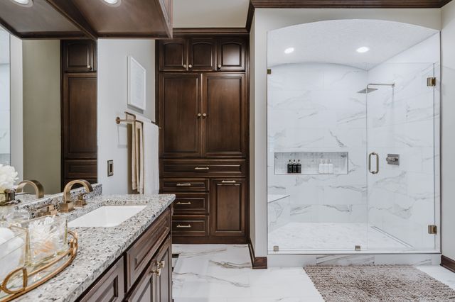 107 Meadowlake Dr, Gallatin, TN 37066