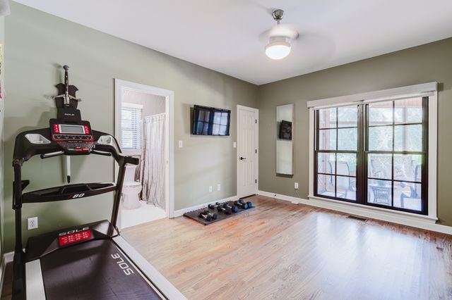 107 Meadowlake Dr, Gallatin, TN 37066