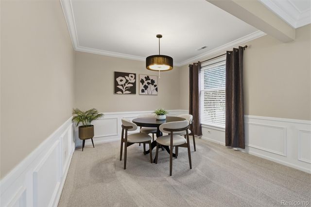 19710 13 Mile Road 107, Beverly Hills Village, MI 48025