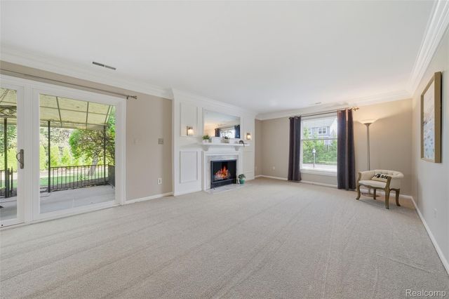 19710 13 Mile Road 107, Beverly Hills Village, MI 48025