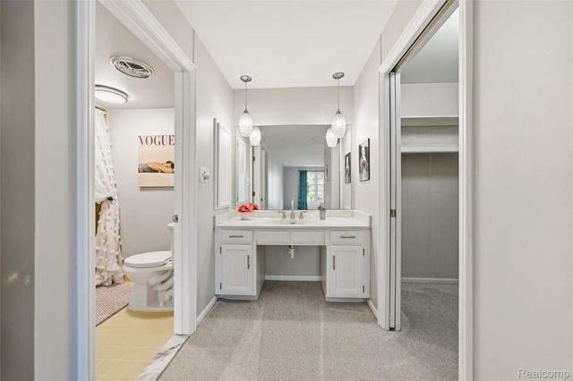 19710 13 Mile Road 107, Beverly Hills Village, MI 48025