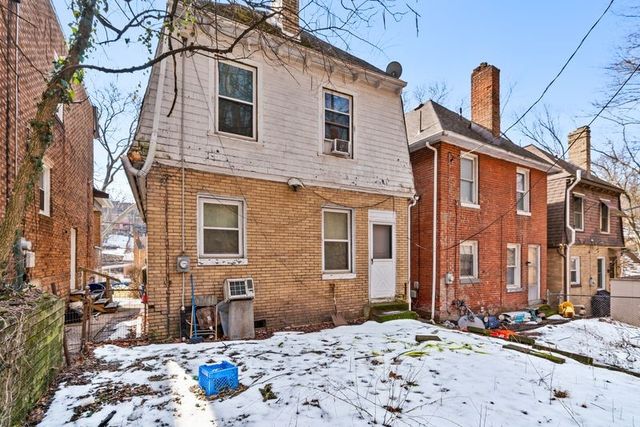 435 Bausman St, Knoxville, PA 15210