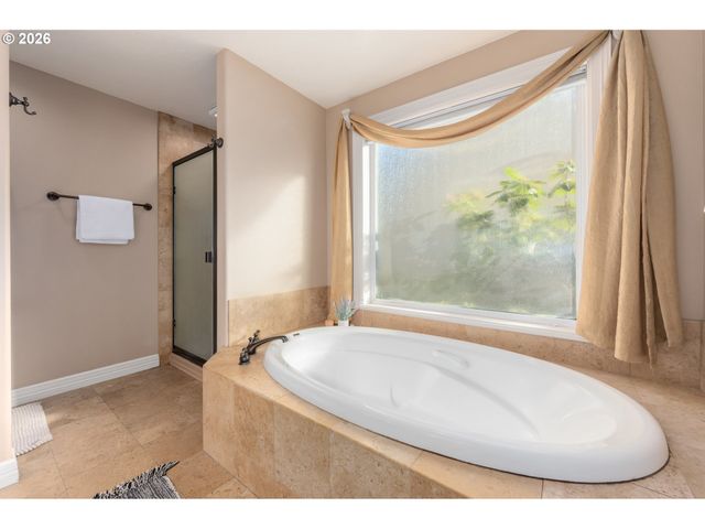 1165 SKYLARK Ln, Eugene, OR 97401