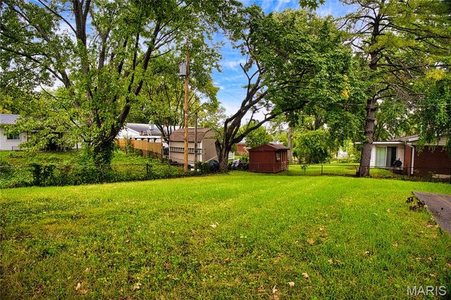3535 Brookstone Drive, Florissant, MO 63033