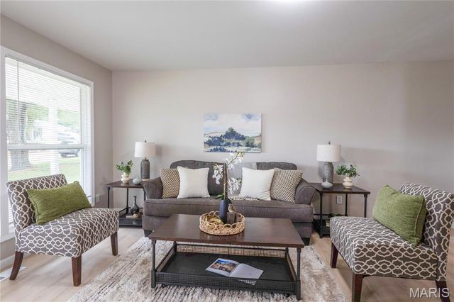 3535 Brookstone Drive, Florissant, MO 63033