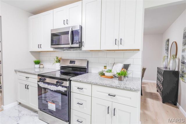 3535 Brookstone Drive, Florissant, MO 63033