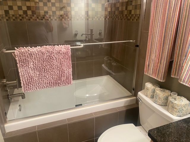 212 N Center Street 205, Bloomington, IL 61701