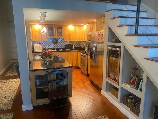 212 N Center Street 205, Bloomington, IL 61701