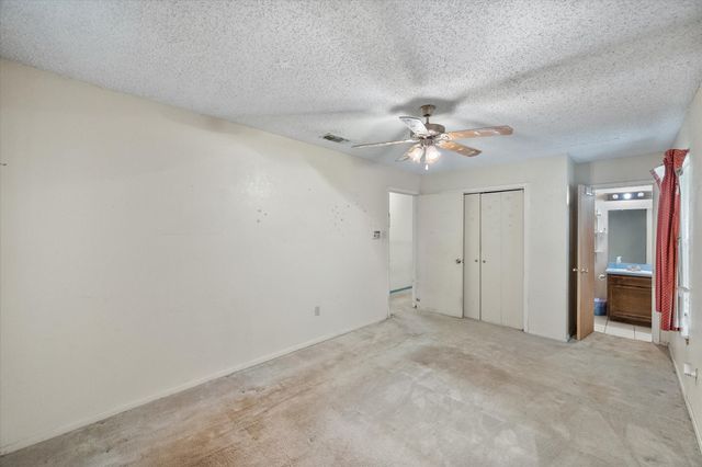 2305 Gilbert Circle, Arlington, TX 76010