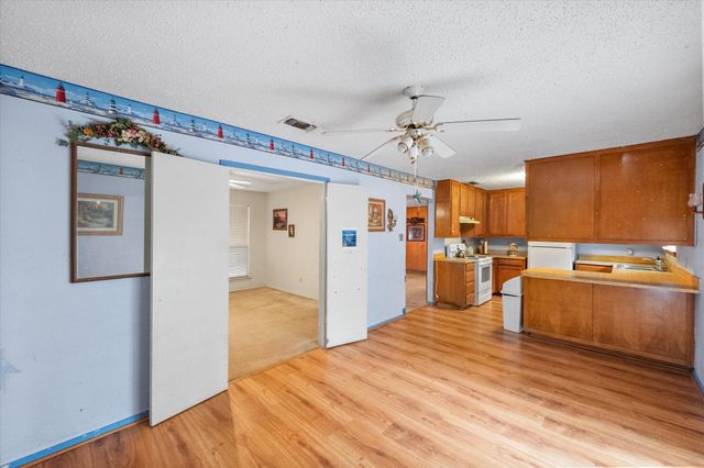 2305 Gilbert Circle, Arlington, TX 76010