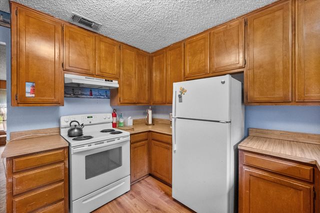 2305 Gilbert Circle, Arlington, TX 76010