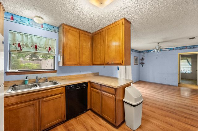 2305 Gilbert Circle, Arlington, TX 76010