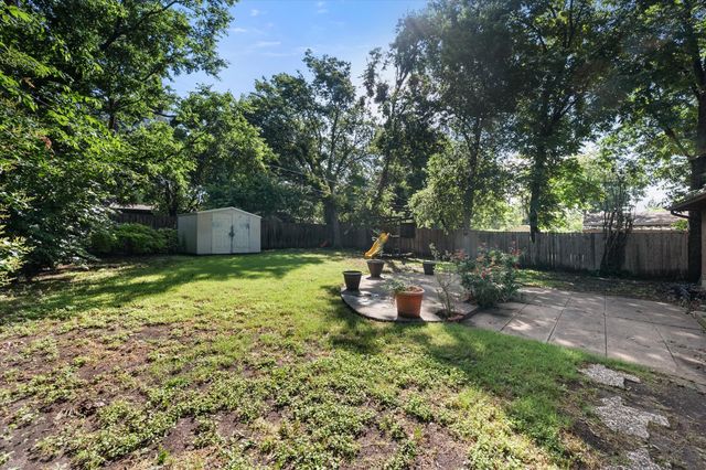 2305 Gilbert Circle, Arlington, TX 76010