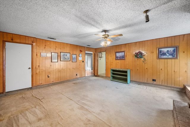 2305 Gilbert Circle, Arlington, TX 76010