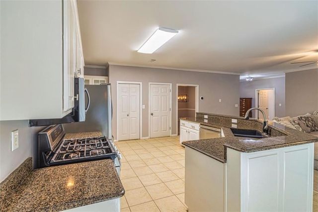 217 Windermere Circle, Newnan, GA 30265