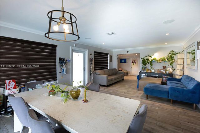 12415 SW 93rd Ct, Miami, FL 33176