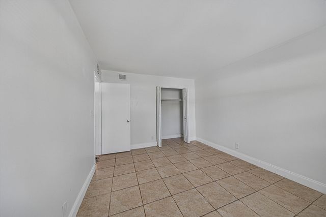 51 NE 24th Street 4, Wilton Manors, FL 33305
