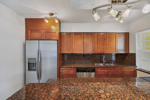 51 NE 24th Street 4, Wilton Manors, FL 33305